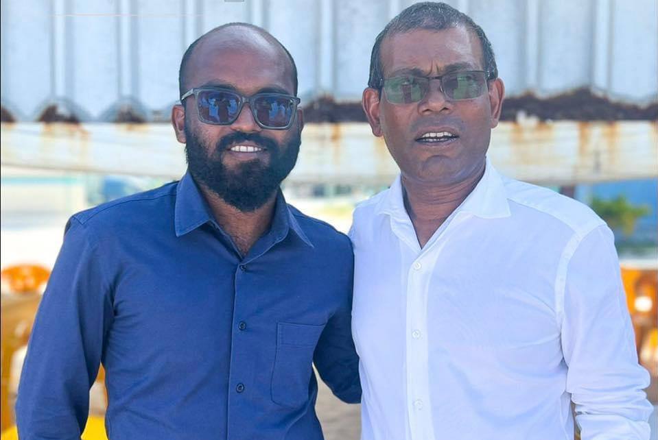 މަޑުއްވަރީ ކައުންސިލްގެ ރައީސްގެ ގޮނޑި ޑިމޮކްރެޓްސް އަށް