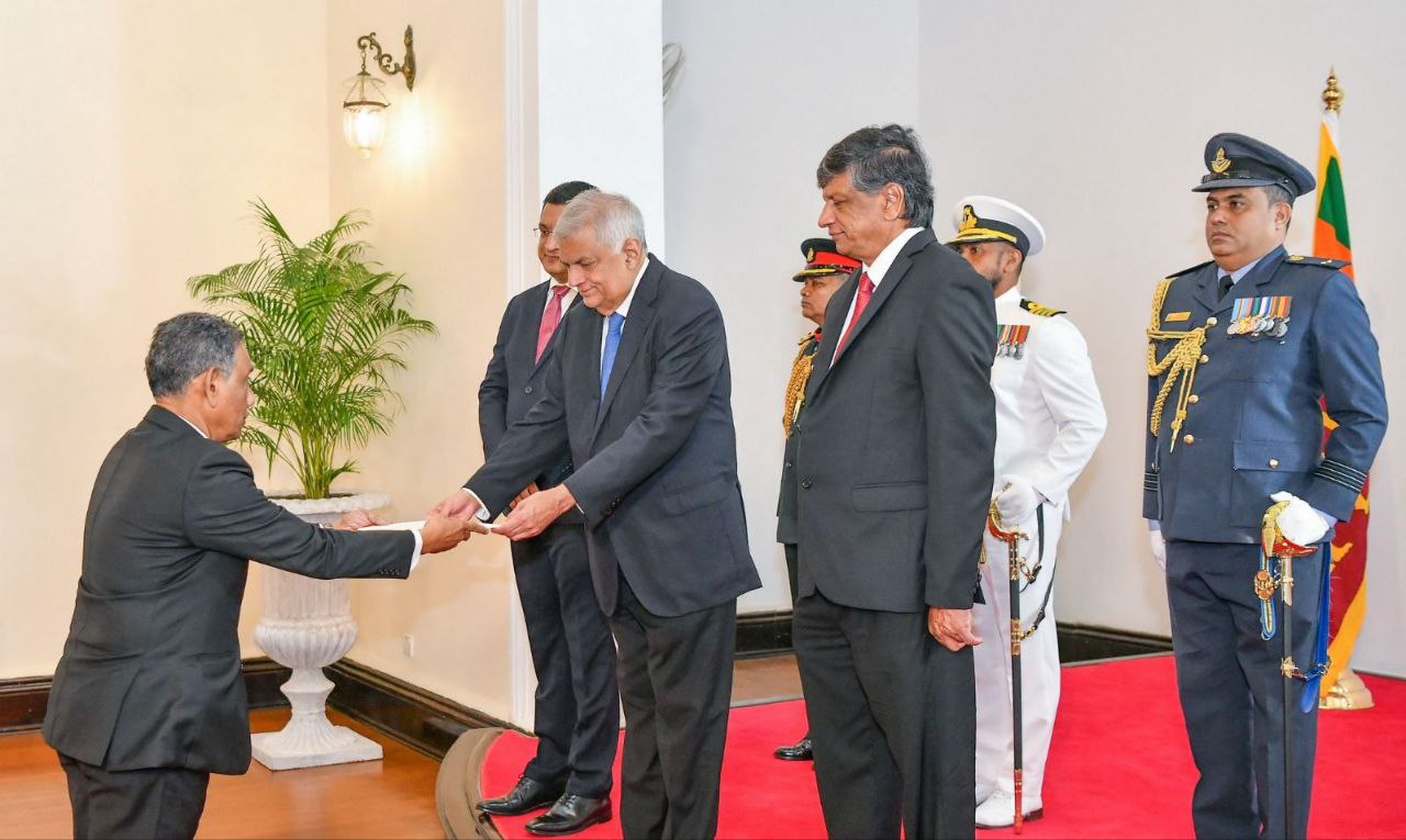 ސްރީލަންކާއަށް ރާއްޖެއިން ކަނޑައެޅި ސަފީރު ފަތްކޮޅު އަރުވައިފި