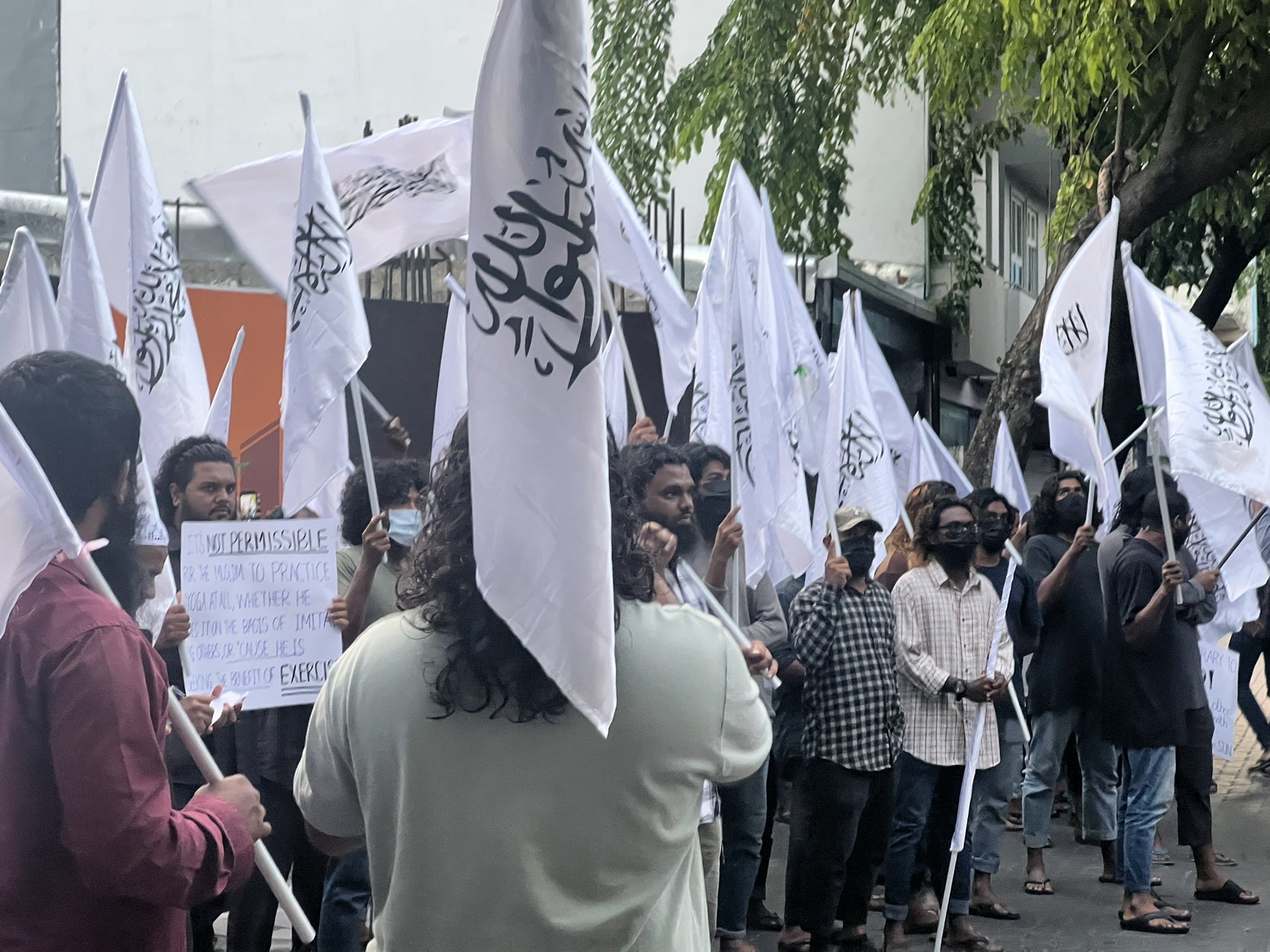 ޔޯގާ ބޮޑު ޖަމާއަތް ހުއްޓުވި މައްސަލައިގައި 6 މީހަކު ހައްޔަރުކޮށްފި
