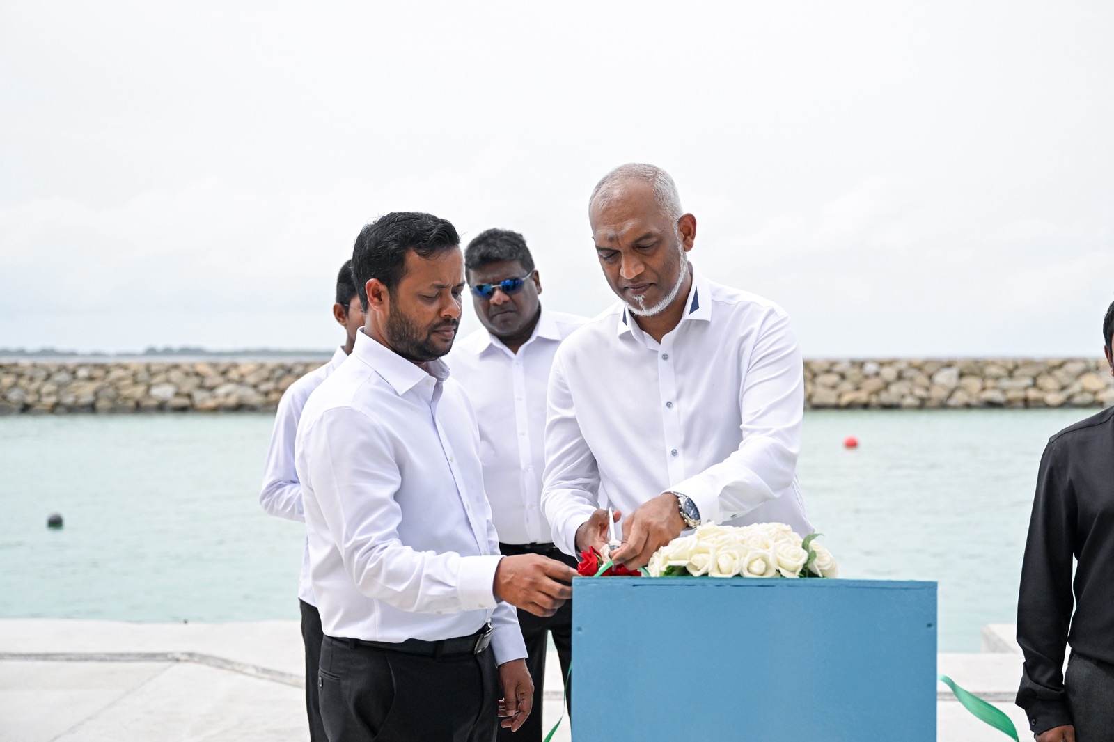 ރައީސް މަގޫދޫ ބަނދަރު ހުޅުއްވައިދެއްވައިފި