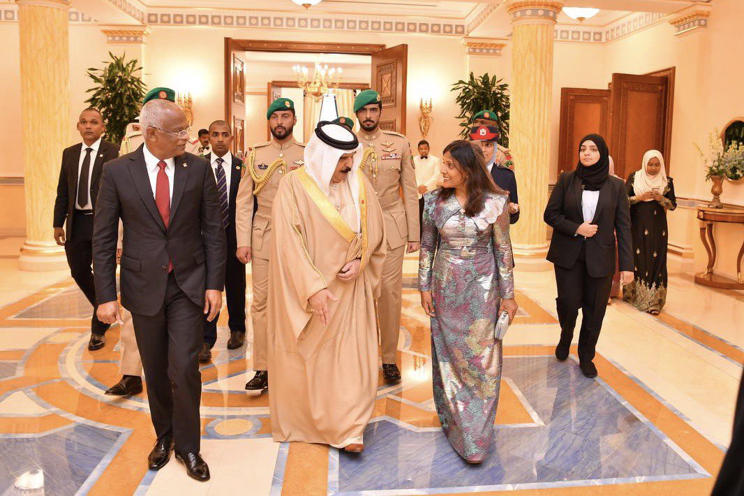 ރައީސް ސާލިހުގެ ޝަރަފުގައި ބަހްރައިނު ރަސްގެފާނު ޖާފަތެެއް ބާއްވައިފި