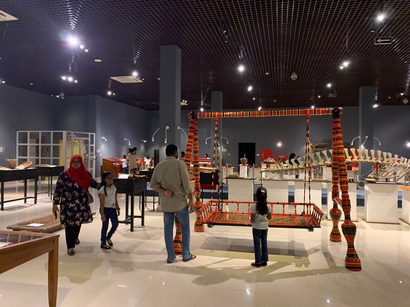 ދާރުލްއާސާރަށް މިއަދު 1،000 މީހުން ޒިޔާރަތްކޮށްފި