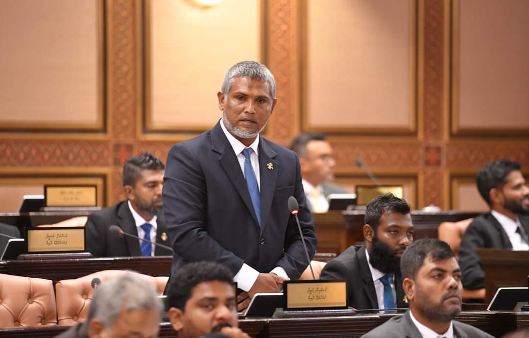 ކޮވިޑް ވެކްސިން ޖެހި އެންމެންގެ ހާލަތު ބަލަން ޖެހޭ: ހުސައިން ހަމީދު