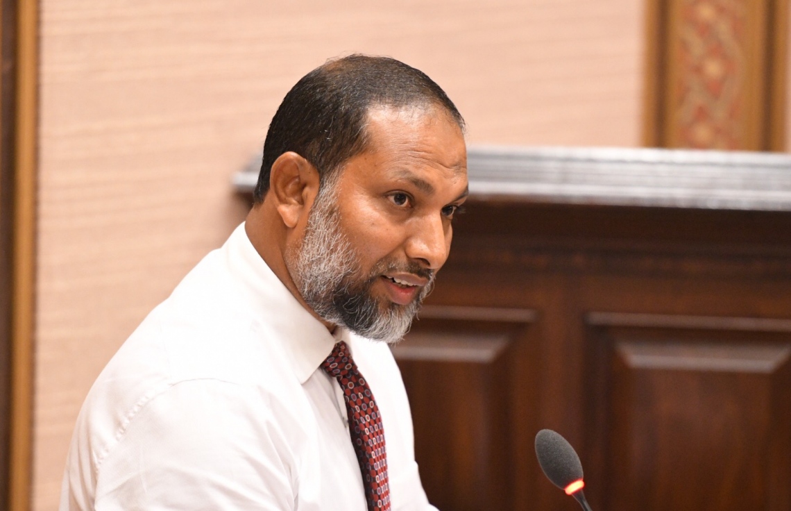 އަދާލަތު ޕާޓީގެ ރިޔާސީ އިންތިޚާބު: ވަޒީރު އިމްރާން ވޯޓުދެއްވައިފި