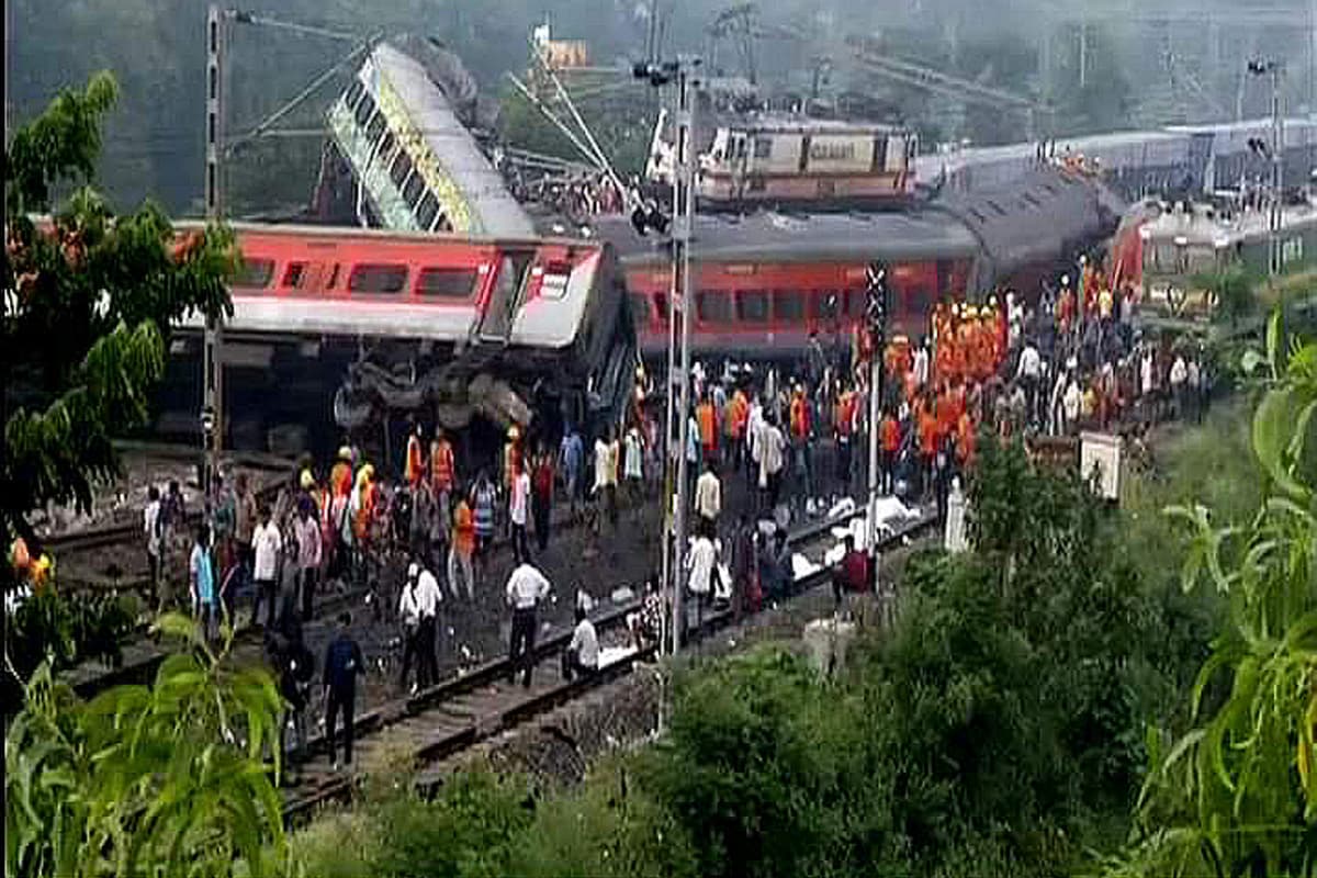 އިންޑިޔާގައި ހިނގި ރޭލު އެކްސިޑެންޓް: ކުށްވެރިވާ ފަރާތްތަކަށް ހަރުކަށި އަދަބުދޭނަން - ބޮޑުވަޒީރު