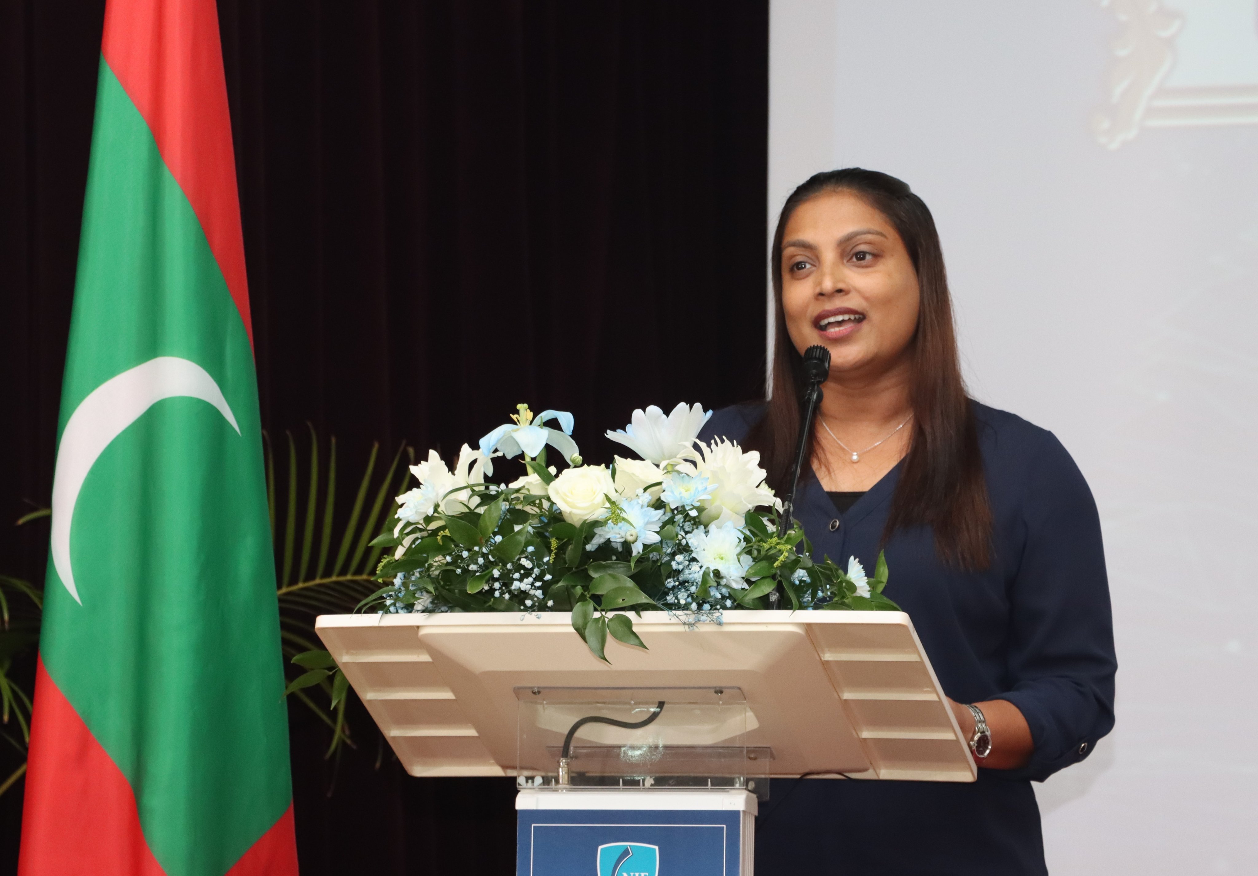 ބަހާއި ހިސާބު އިލްމަކީ މަދަރުސާއަކުން ލިބޭނެ އެންމެ މުހިއްމު ހުނަރު: މިނިސްޓަރ