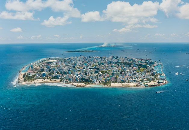 ލޭންޑް ޔޫސް ޕްލޭންތައް ހަދަން އިންޑިއާގެ އެހީ ހޯދަނީ