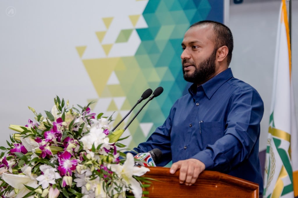 ވަކިގޮތަކަށް ހުކުމްކުރަން މަޖުބޫރުކުރުމަކީ އިސްލާމީ ޝަރީއަތާއި ގާނޫނާ ޚިލާފުކަމެއް: ޑރ. ޝަހީމް