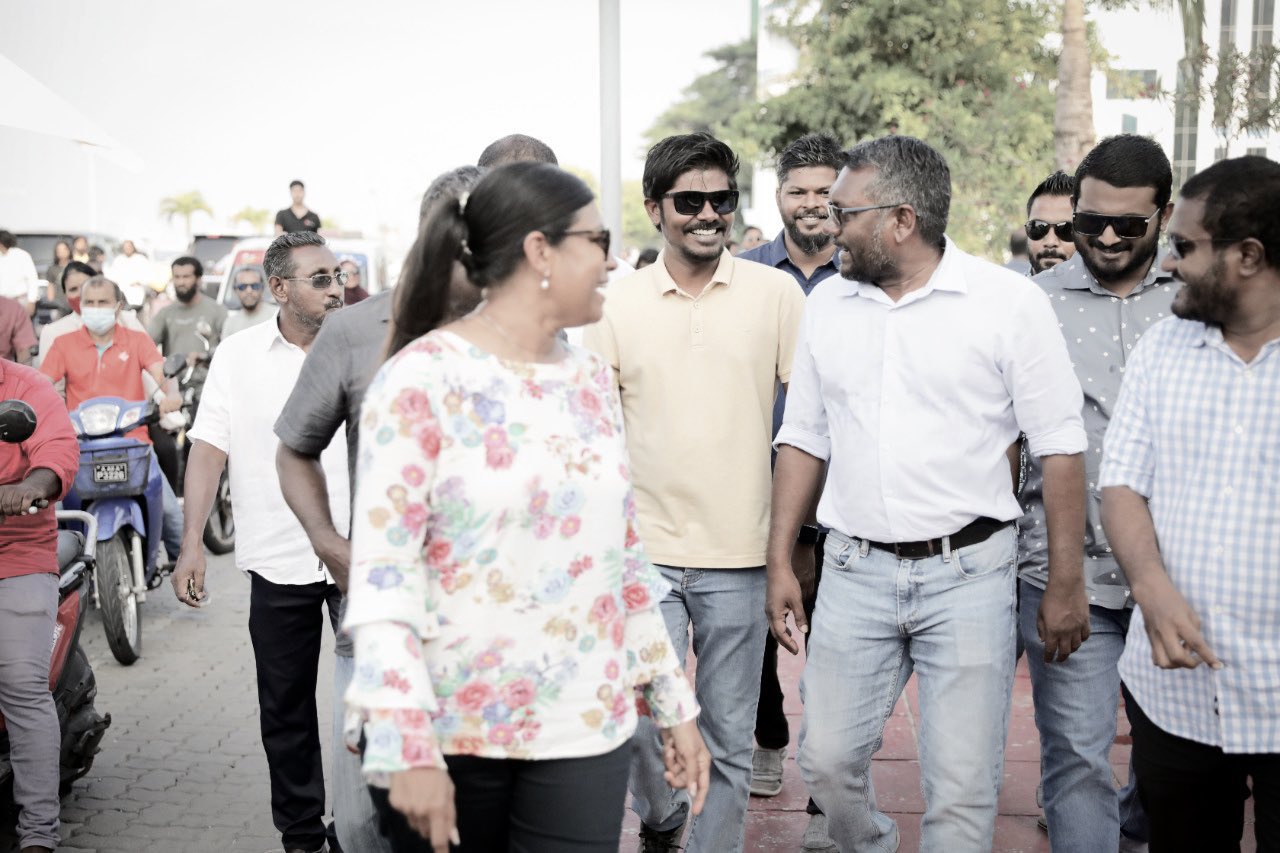 ޕާޓީގެ އަސްލު މައްސަލަތަކުގެ ވާހަކަ ދައްކަނީ ފައްޔާޒުގެ ޓީމުން: މޫކޭ