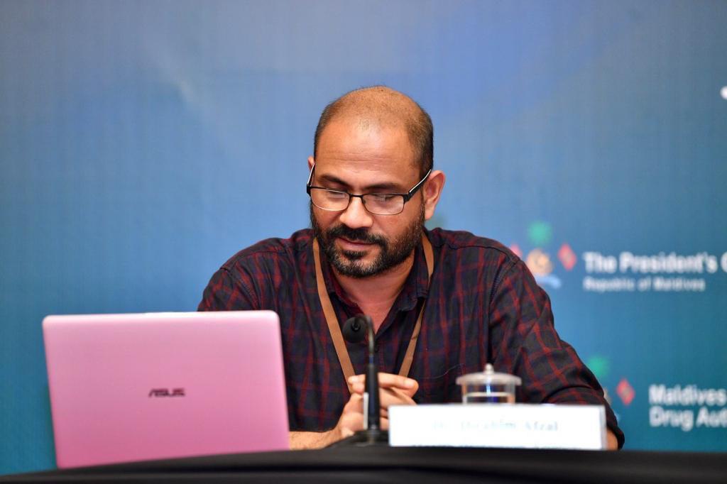 ދުވަސްވީ މީހުންނާ، ކުޑަކުދިންގެ ޚާއްޞަ ވަގުތުގައި އެހެން މީހުން ބޭރަށް ނުކުތުން މަދުކުރޭ- ޑރ.އަފްޒަލް