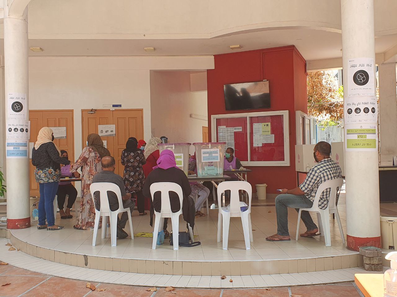 ވޯޓުލާން ރަޖިސްޓްރީކުރީ 2 މީހުން؛ ލިސްޓުގައި 366 ވޯޓު