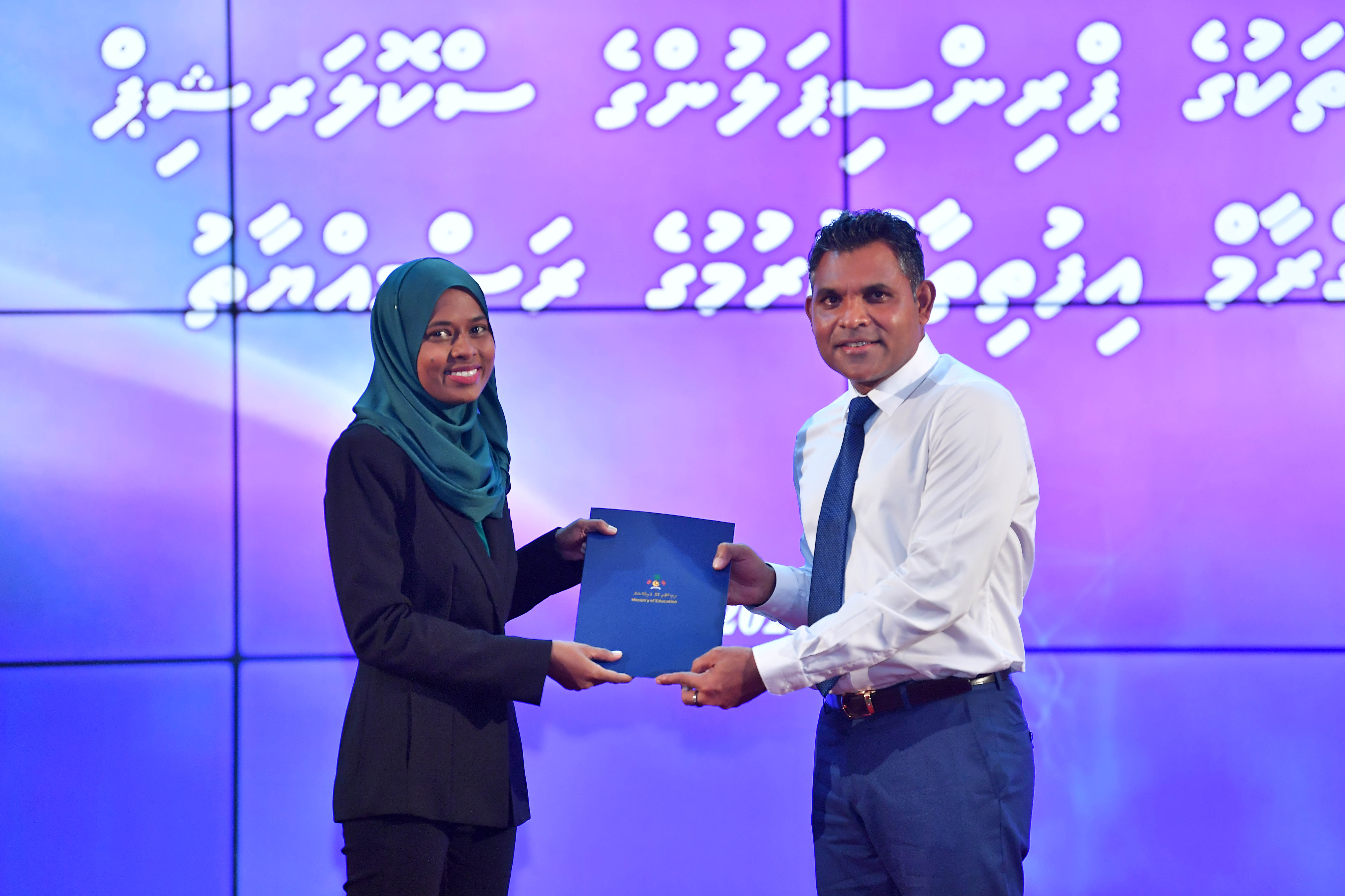 ތައުލީމީ ދާއިރާގެ ތަމްރީންތައް މެދުކެނޑުމެއްނެތި ކުރިއަށްގެންދަންޖެހޭ: ފައިސަލް