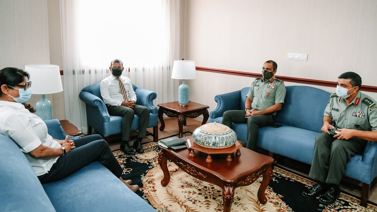 ރައީސް ނަޝީދު ޤައުމީ ދިފާޢީ ބާރުގެ އިސް ފަރާތްތަކާ ބައްދަލު ކުރަށްފައިފި