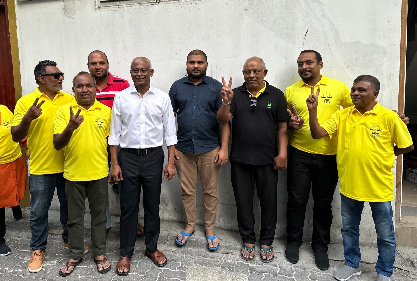 ހެންވޭރުގައި ރައީސްގެ ކެމްޕޭން ޖަގަހައެއް ހުޅުވައިފި