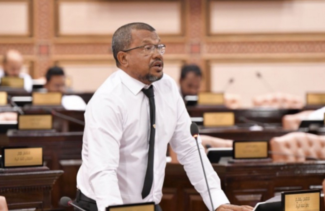 ދަރިވަރުންގެ ޝަކުވާތައް ހިމަނައިގެން މިނިސްޓްރީއަށް ރިޕޯޓެއް ހުށަހަޅައިފި