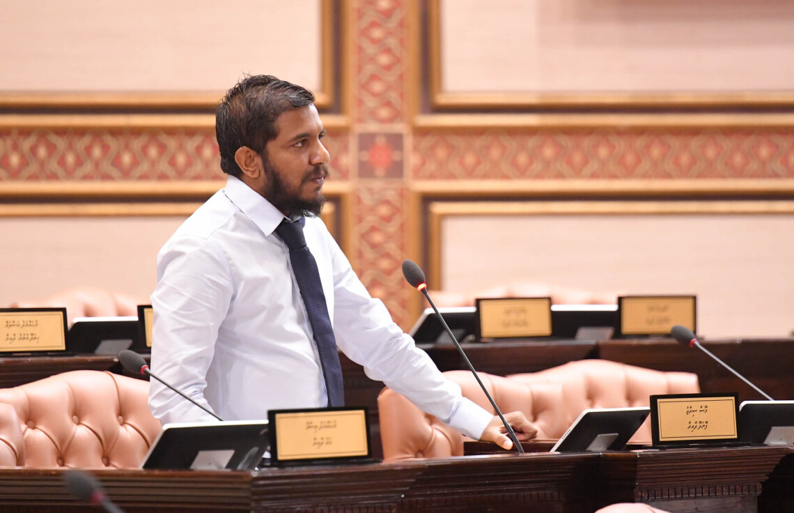 މެންބަރު ޝަހީމް ހޮސްޕިޓަލުން ދޫކޮށްނުލަނީސް މަޖިލިސް ކުރިއަށް ގެންދާކަށް ޖާގައެއްނުދޭނަން: ސިރާޖު