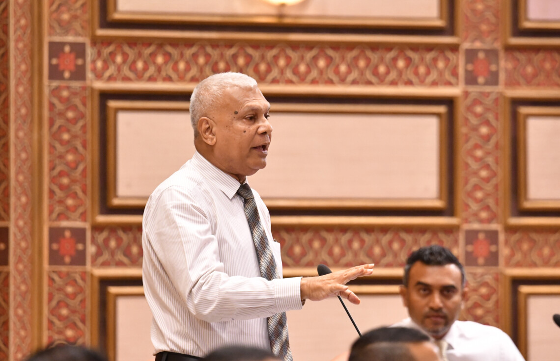 މަރުތަޅު ނެއްޓުމަށް ރައީސަށް ލިބިވަޑައިގަންނަވާ ބާރުގެ ބޭނުންކުރެއްވުމަށް މެންބަރު ޝަރީފް ގޮވާލައްވައިފި