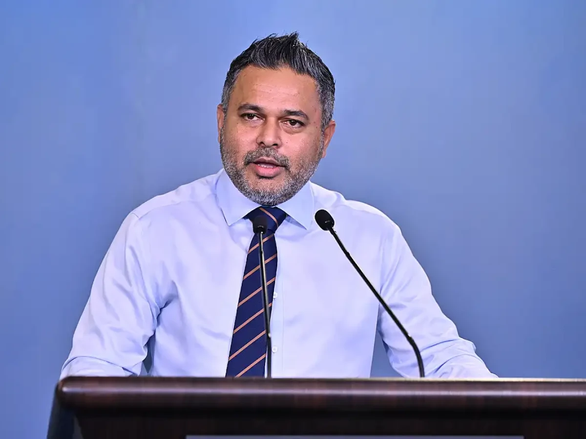 ވާދަވެރިންނަށް އެންމެ އުނދަގޫވަނީ ރައީސް ރައްޔިތުންނާ ގާތަށް ވަޑައިގަންނަވާތީ: ޝިޔާމް