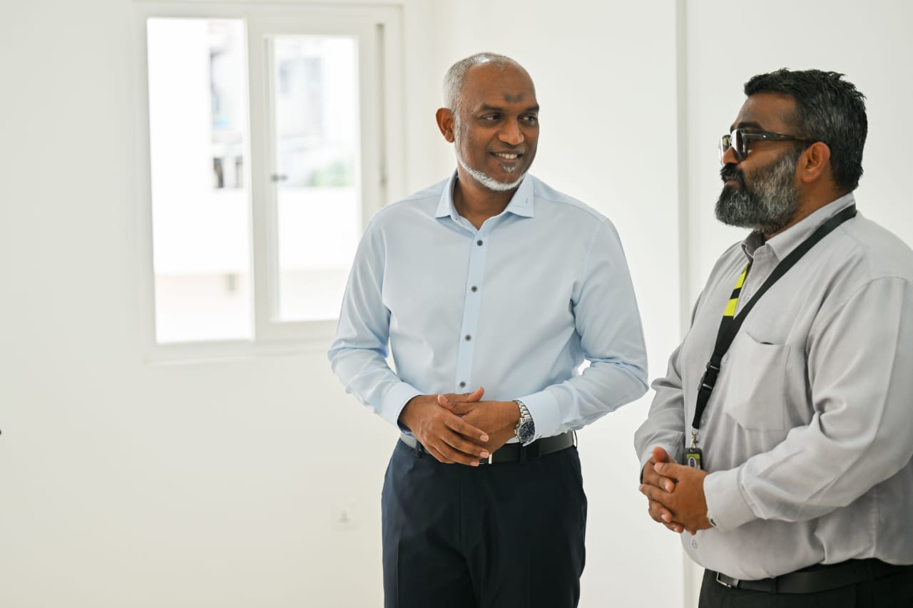 ރައީސް މުޢިއްޒަކީ ޕްރޮޖެކްޓްތަށް ފައްޓަވައި ނިއްމައިދޭނެ ބޭފުޅެއް: ހަމްދާން