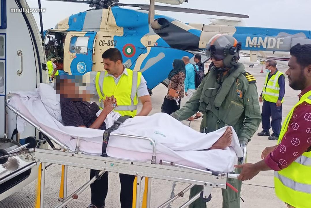 ހާލުބޮޑު ބަލިމީހަކު އެމްއެންޑީއެފް ހެލިކޮޕްޓަރުގައި މާލެ ގެނެސްދީފި