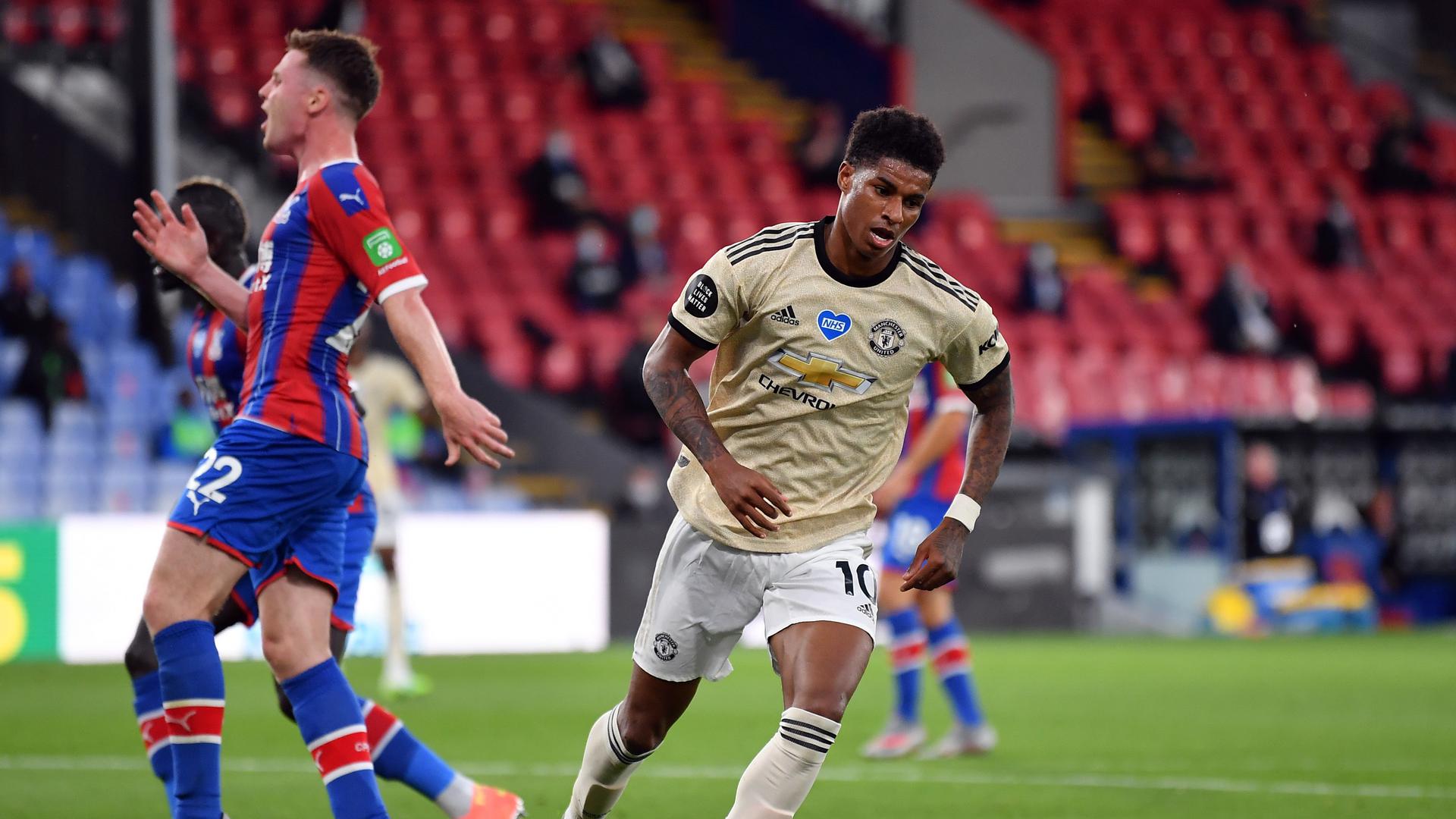 ޔުނައިޓަޑާއި، ލެސްޓަރ މޮޅުވެ އިނގިރޭސި ލީގުގެ ގަދަ ހަތަރެއްގެ ފޯރި ގަދަވެއްޖެ