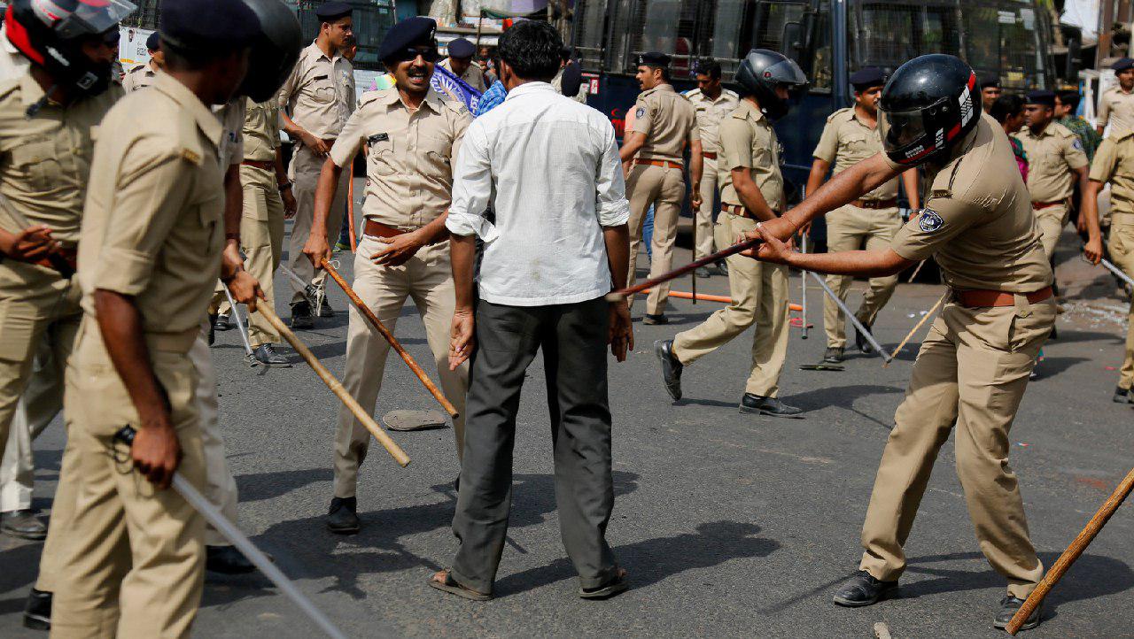 ލޮކްޑައުން ގަވާޢިދާ ޚިލާފުވިކަމަށްބުނެ އަނިޔާކޮށް ހައްޔަރުކުރި ދެބަފައިން މަރުވެއްޖެ