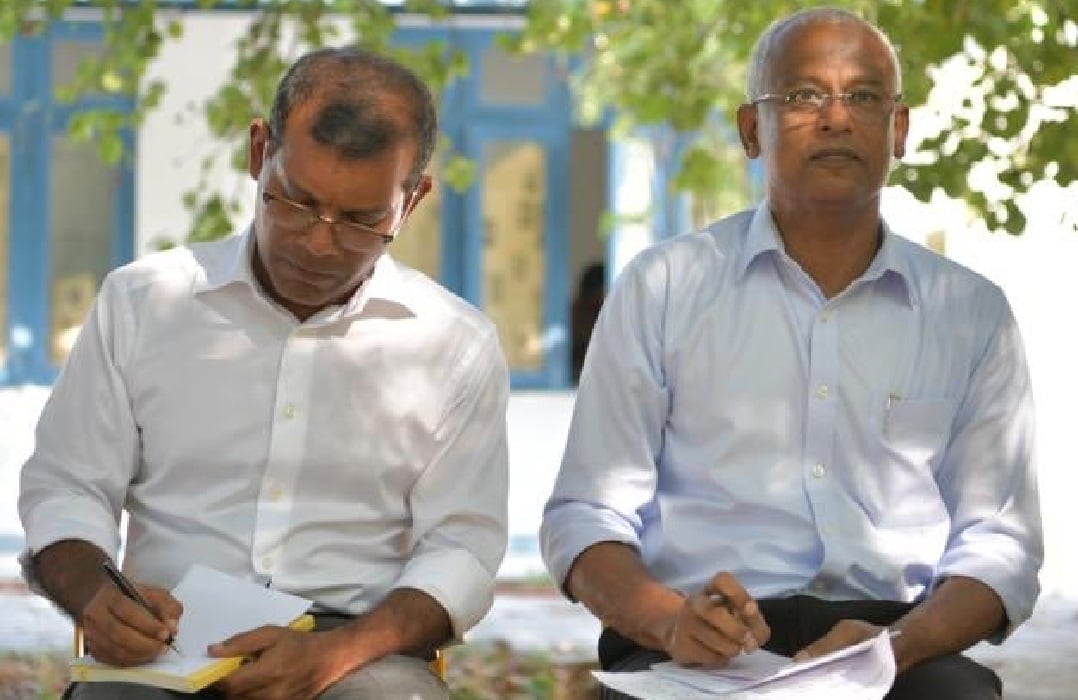 ރައީސް ނަޝީދު ގެންދަވަނީ އިދިކޮޅުން ކުޅޭނެ ކާޑުތައް ތައްޔާރުކޮށްދެއްވަމުން - ރާޝިދު