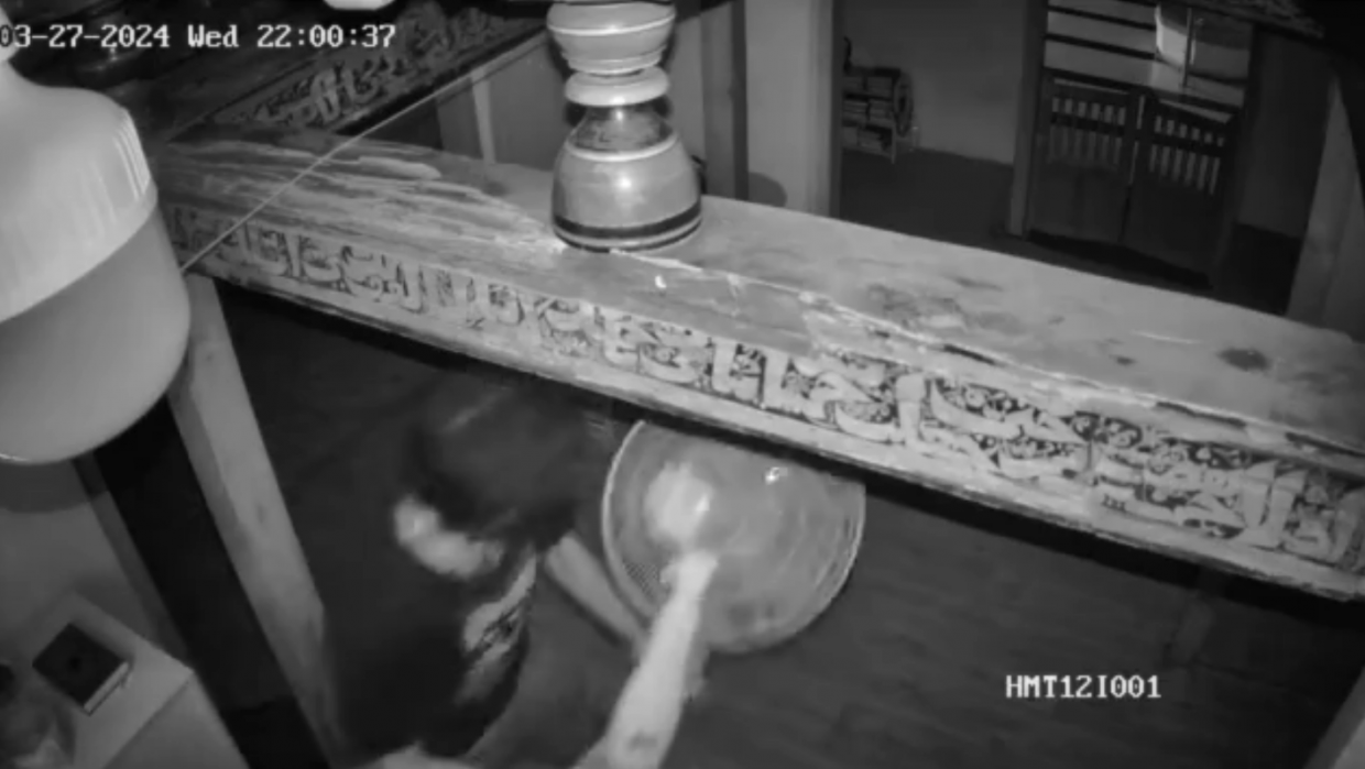 މިސްކިތްތަކުން ވައްކަންކުރި މީހާ 15 ދުވަހަށް ބަންދުކޮށްފި