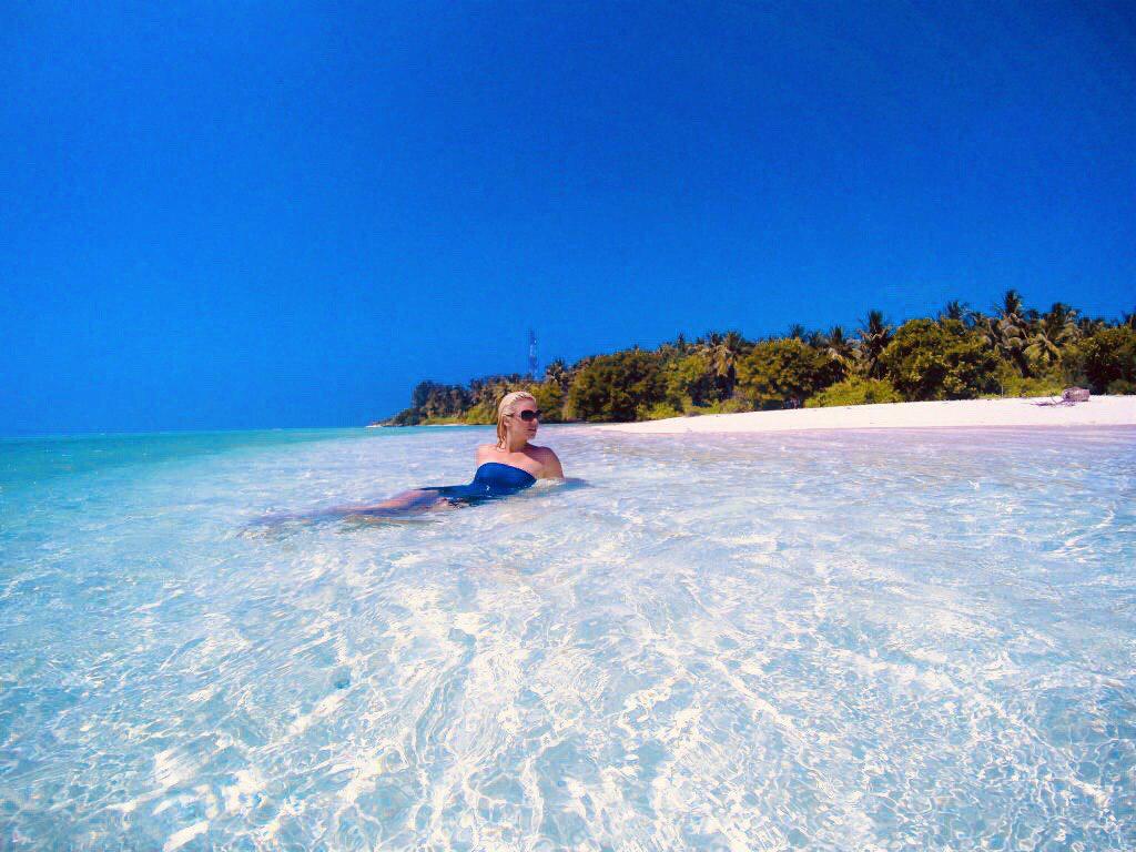 ކޯވިޑް 19:- ޝައްކު ކުރެވޭ ދިވެއްސަކާއި މަތިވެރިން ދެމީހަކާއި އަނަންތަރާއިން މީހަކު ޓެސްޓް ކުރަނީ