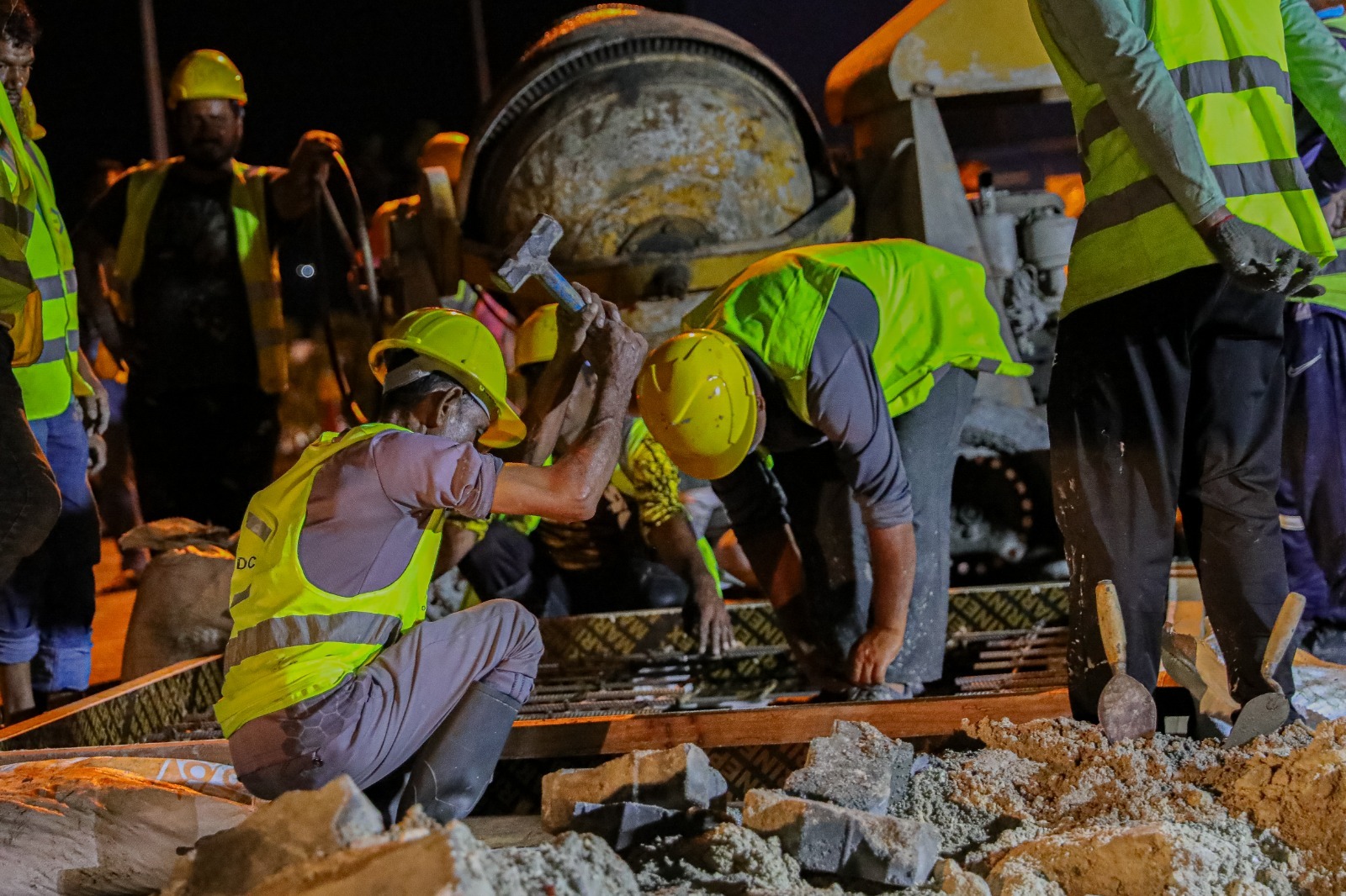 މާލެގެ ފެންބޮޑުވުމުގެ މައްސަލައަށް ވަގުތީ ޙައްލެއް ހޯދުމަށް ކުރިއަށްގެންދާ މަސައްކަތް ބާރަށް ކުރިއަށް