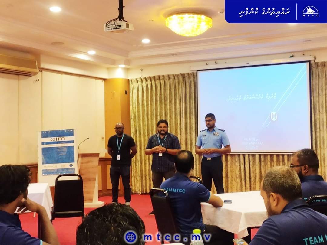 ބަސް ޑްރައިވަރުންނަށް އަމާޒުކޮށް މަގުމަތީގެ ސަލާމަތާއި ރައްކާތެރިކަމާގުޅޭ ޕްރޮގުރާމެއް