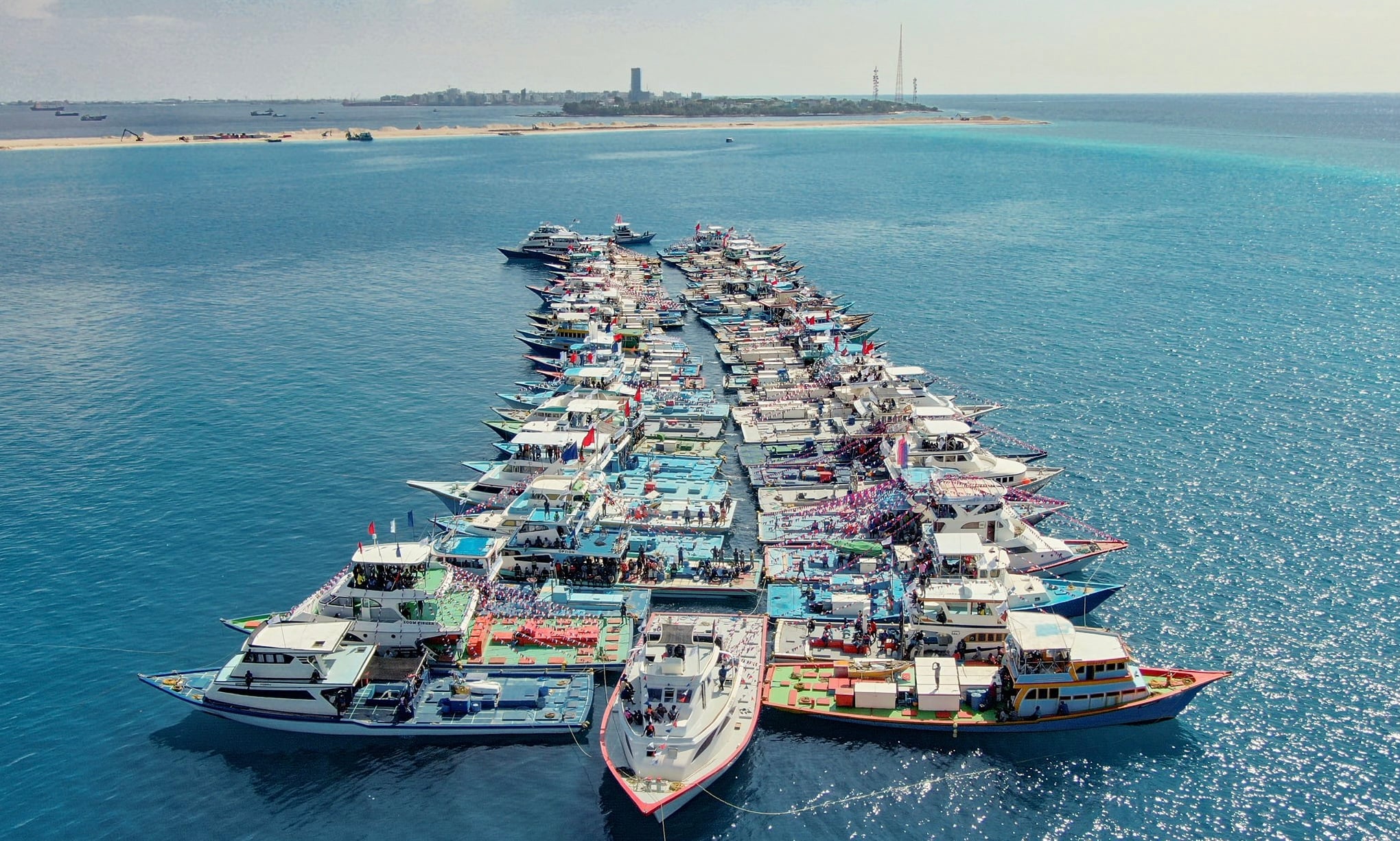 ބޮޑު ކަންނެލި ނުކިރޭތީ މަޖިލީހަށް ހުށައެޅި ކުއްލި މައްސަލަ ބަލައިގެންފި