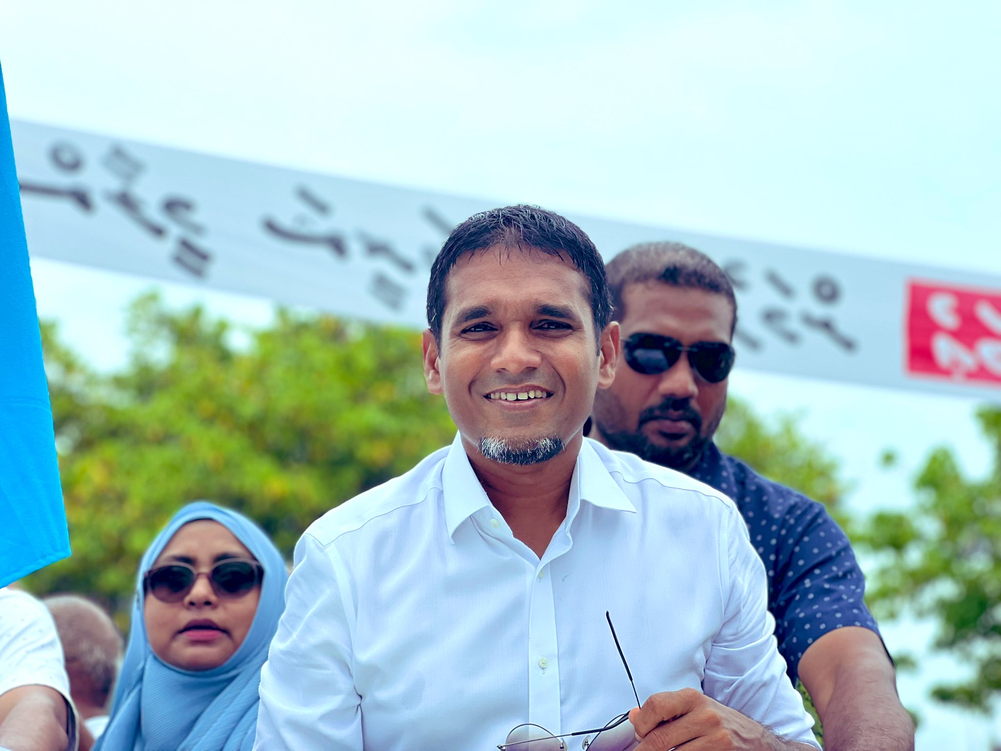 ޑިމޮކްރެޓްސްގެ ސިޔާސަތަކީ ފަރުދުންގެ ފުދުންތެރިކަން އިތުރުކުރުން: އިލްޔާސް