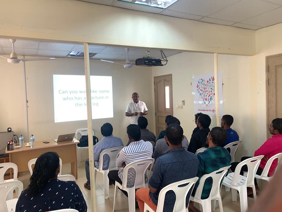 މަސްތުވާތަކެތީގެ ވަބާގައި ޖެހިފައިވާ މީހުން ގޭގައި ބައިތިއްބައިގެން ފަރުވާގެ އިންތިޒާމް ހަމަޖައްސަނީ