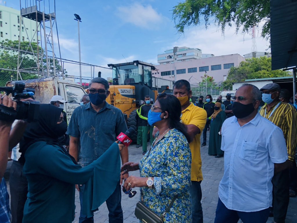 ޖުމްހޫރީ ދުވަހަށް މާލެ ސާފުކުރުމުގެ ޕްރޮގްރާމެއް ފަށައިފި