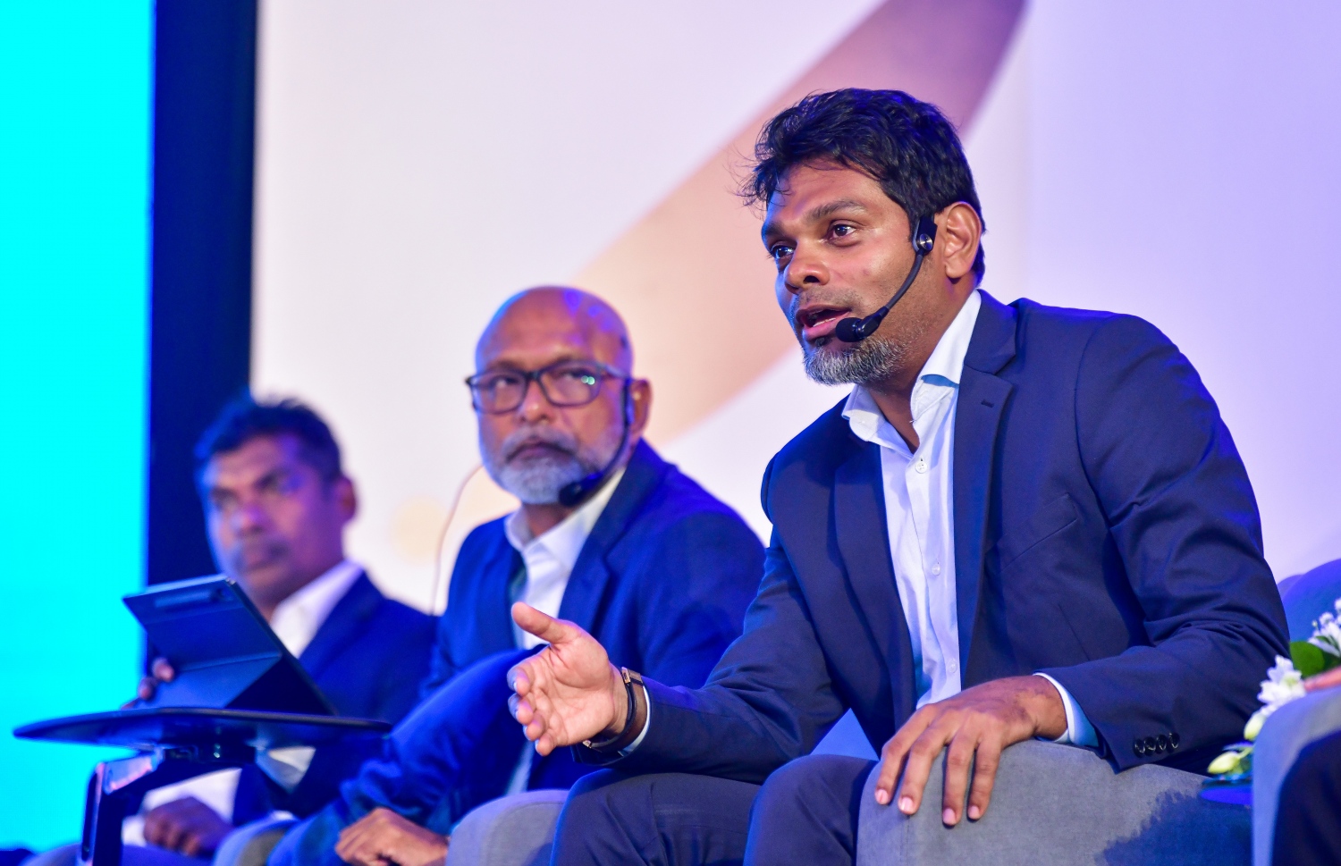 ވެމްކޯގެ ބިޒްނަސް ޕްލޭން އަޅުގަނޑުމެން ހިލޭ ހަދައިދީފާނަން: އަމްރު