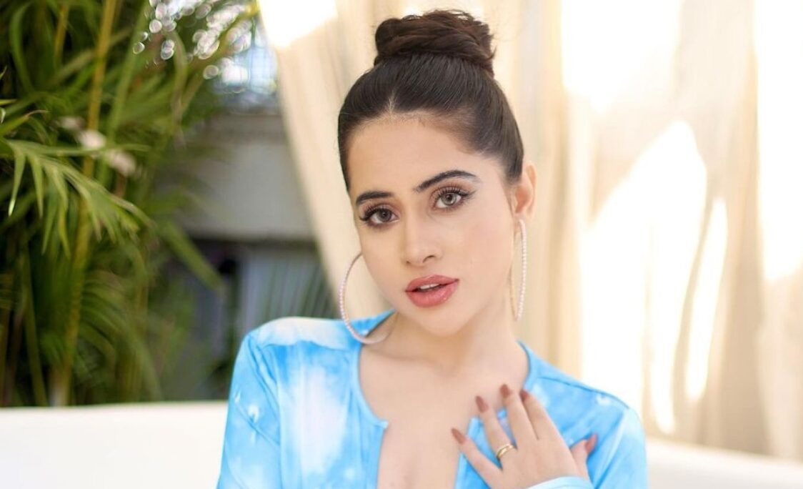 އުރްފީ ޖާވިދު ހެދުން އަޅާ ގޮތާއިމެދު ޝަކުވާ ހުށައެޅުމުން ރައްދު ދީފި