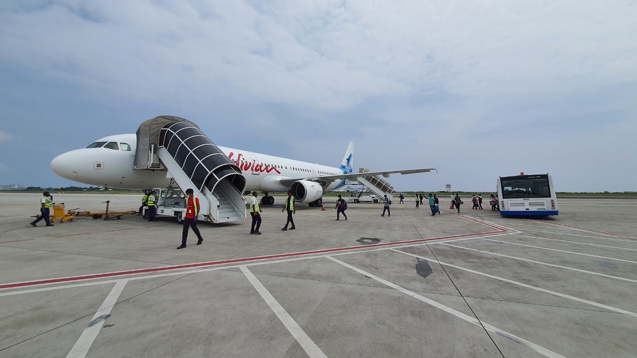 އެއާޕޯޓުތަކުން ބޭރަށް ފުރާ ފަސިންޖަރުންގެ އަތުން ނަގާ ފީ ބޮޑުކުރަން ފާސްކޮށްފި