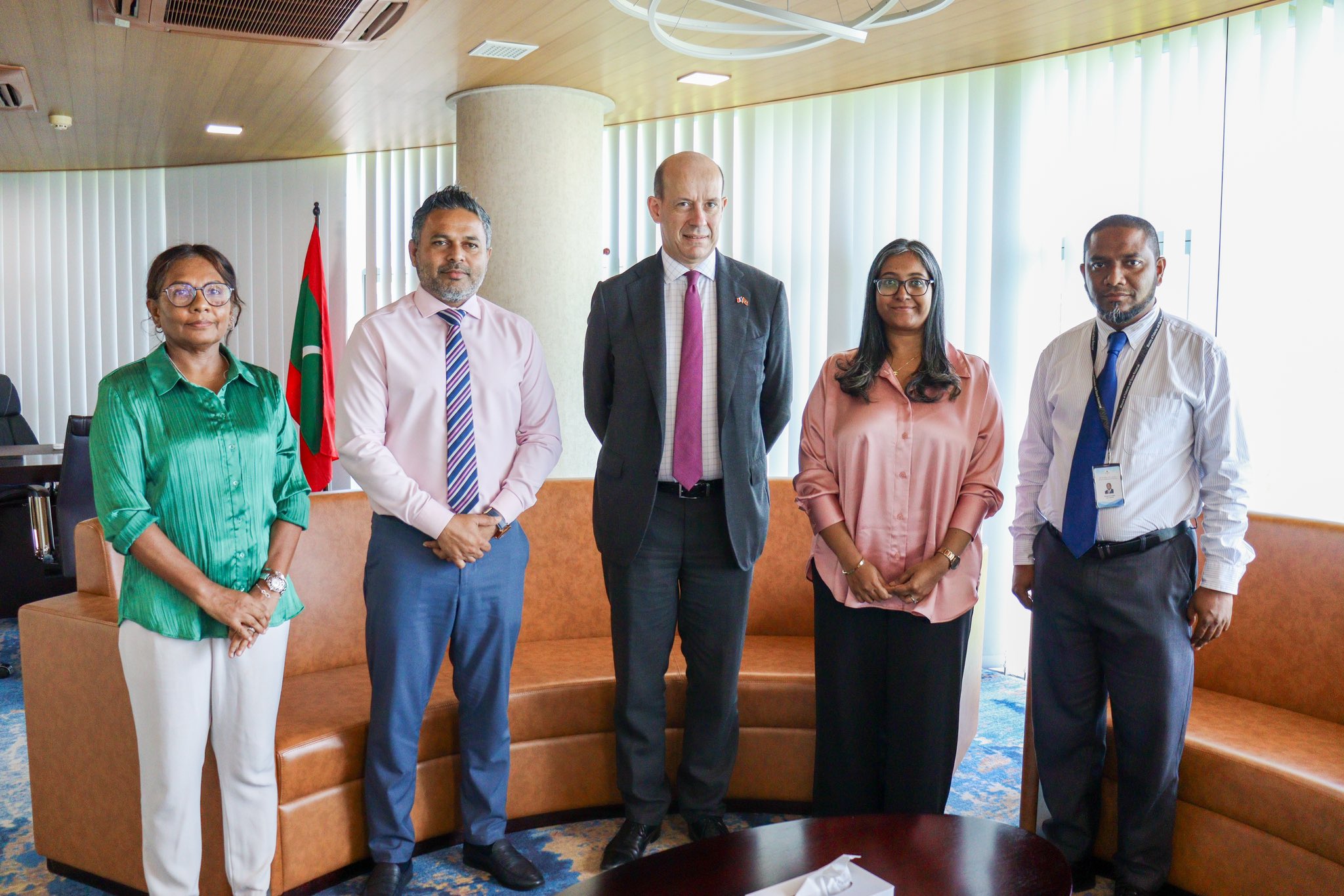 ފްރާންސްގެ އެމްބެސެޑަރ ފިޝަރީސް މިނިސްޓަރާ ބައްދަލު ކުރައްވައިފި