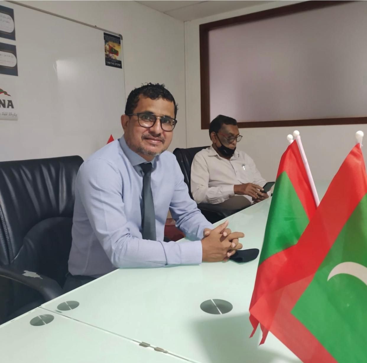 ޝަރީފުގެ ސުވާލަކީ، 12 ބިލިއަން ރުފިޔާގެ ޕްރޮޖެކްޓުން ދިވެހީންނަށް ލިބުނީ ކޮންއެއްޗެއްތޯ؟