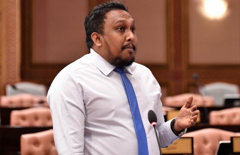 ރަށްރަށަށް އޭޓީއެމް ދިނުމުގައި ތަފާތު ކުރޭ: މޮސްޓާ