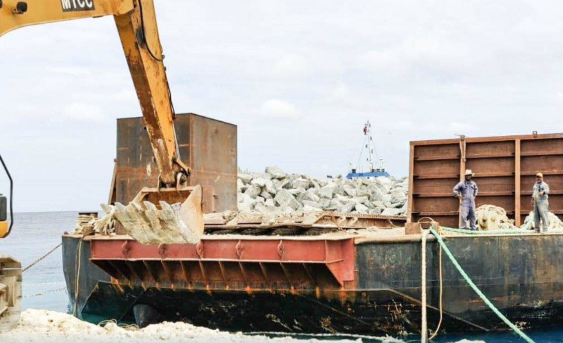 އަނގޮޅިތީމް ބަނދަރުގެ 80 އިންސައްތަ ނިމިއްޖެ