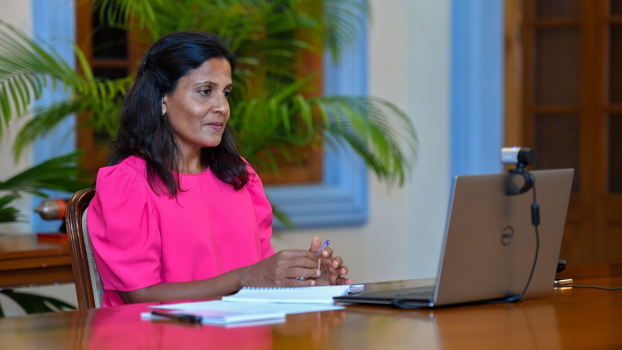 ކުޑަކުދިންގެ މައްސަލަތައް ހައްލުކުރުމަށް އެ ކުދިންގެ ޚިޔާލާއި ބައިވެރިވުން މުހިންމު - ފަޒްނާ