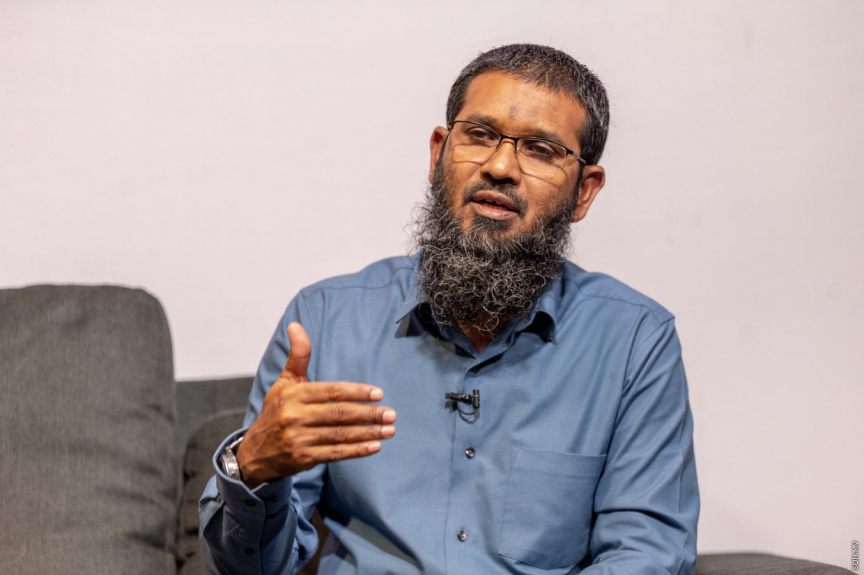 ހައްލަކީ ފަލަސްތީނުގައި ދެ ދައުލަތް އޮތުމޭ ބުނުމަކީ ވެވޭ ހިޔާނާތެއް: ޝެއިހް ސަމީރު