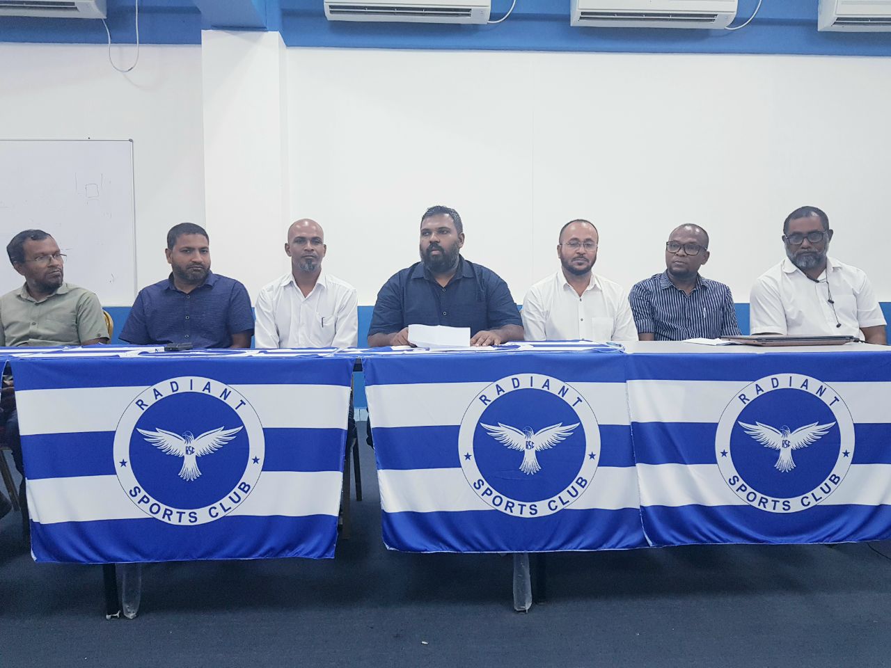 ރޭޑިއަންޓްގެ ހިންގާ ކޮމެޓީ އިންތިޚާބުކޮށް، ނުލާ ހުދުގެ ސަޕޯޓަރުންނަށް އުއްމީދު އާކޮށްދީފި