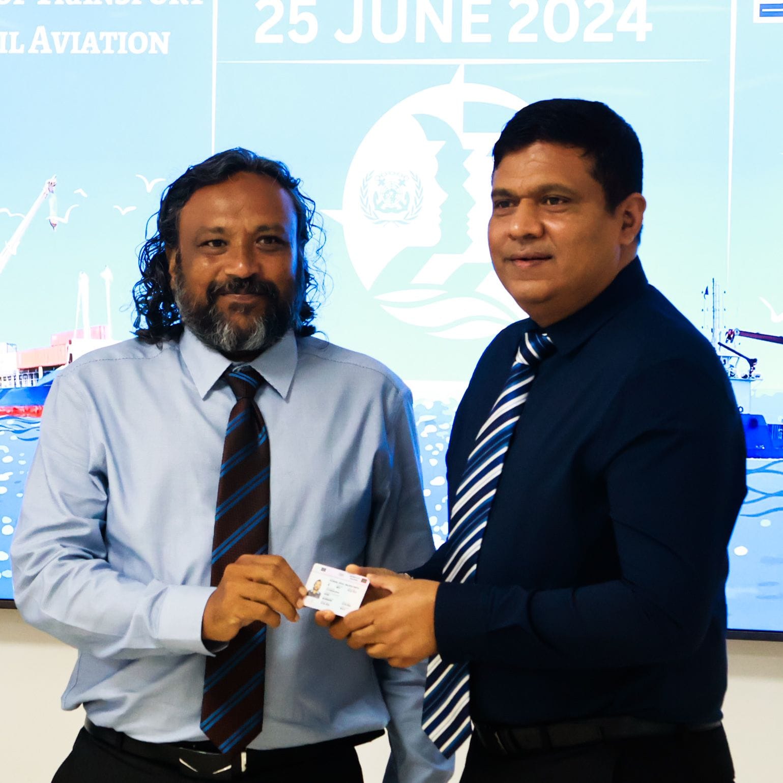 ބޯޓު ދަތުރުކުރާ މީހުންނަށް ދޫކުރާ ކާޑު ރާއްޖެެއިން ދޫކުރަން ފަށައިފި