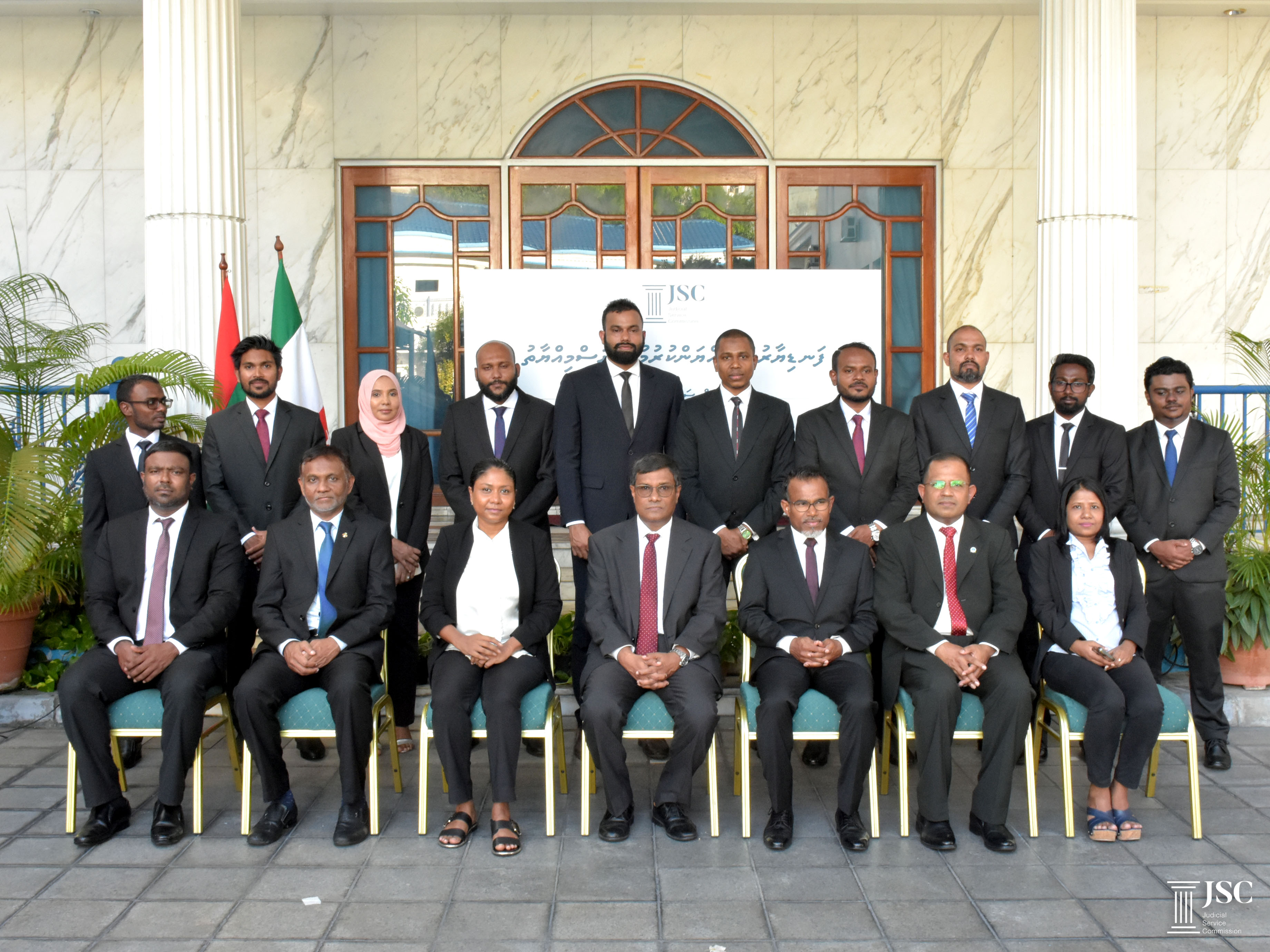 އެކި ކޯޓްތަކަށް އައްޔަންކުރި 11 ފަނޑިޔާރަކު ހުވާކޮށްފި