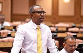 ރައްޔިތުންގެ ފައިސާ ޤާނޫނާ ޚިލާފަށް ބޭނުންކުރަން ނުވިސްނާ: ޑިމޮކްރެޓްސް