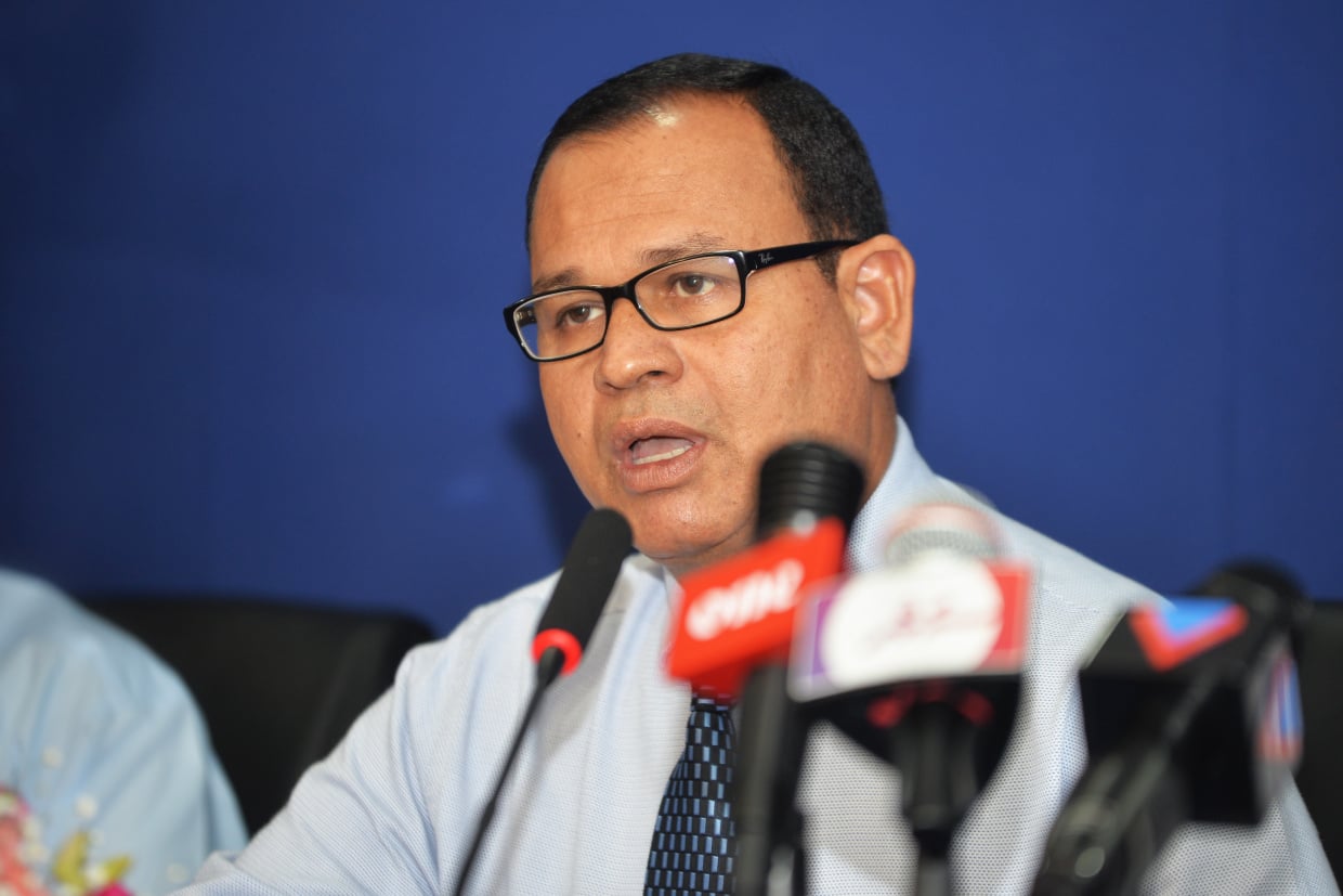 އާދަމް ޝަރީފް، ރައީސަށް؛ ޔާމީން ގެއަށް ބަދަލުކުރުމަށް މިސަރުކާރުން ދެކޮޅު ހަދަނީ އޯގާތެރިކަމެއް ނެތުމުން