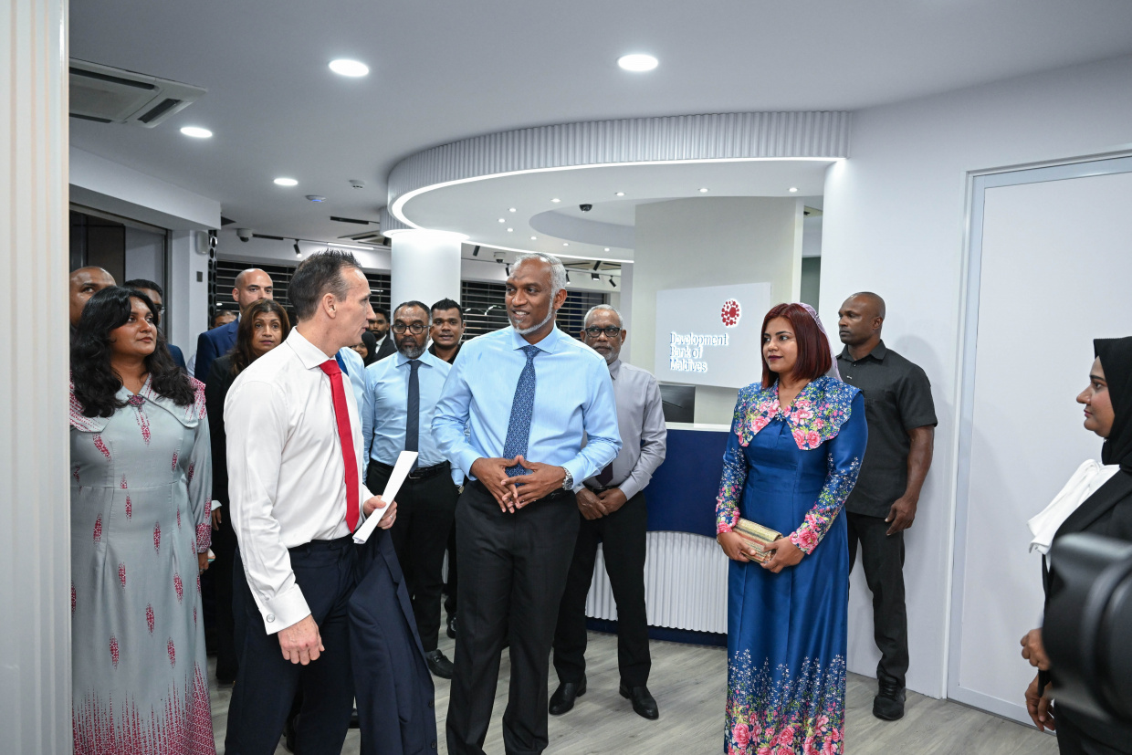 ޑިވެލޮޕްމަންޓް ބެންކުގެ ބޯޑަށް ހަތަރު މެންބަރަކު އައްޔަނުކޮށްފި